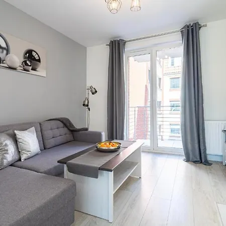 Old Town With Balcony Tartaczna * 格但斯克