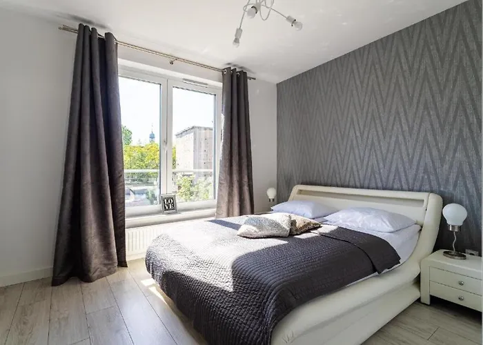 Old Town With Balcony Tartaczna